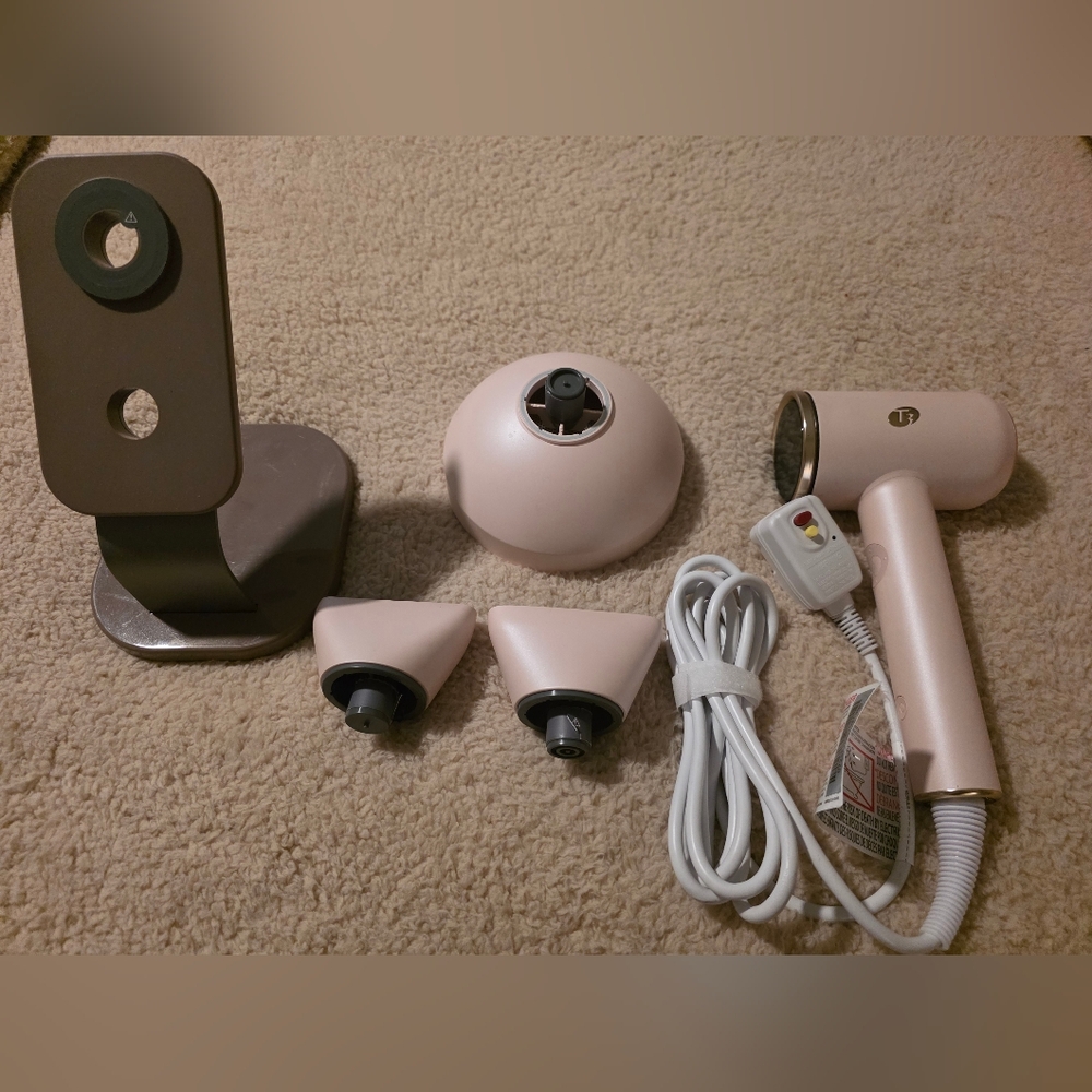 ******SOLD********BNIB T3 Aire IQ Pink Hair Dryer with Accessories